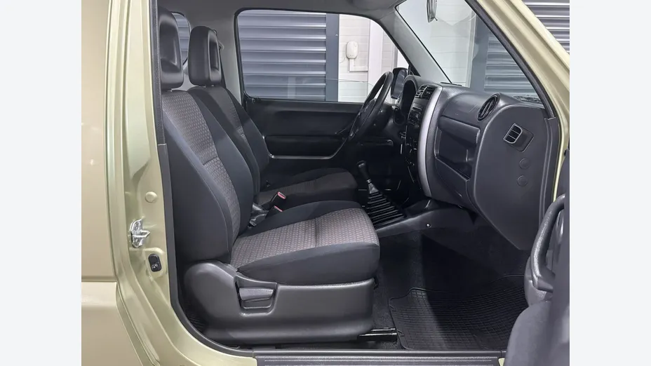 SUZUKI Jimny -