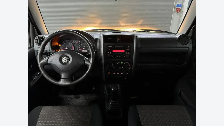 SUZUKI Jimny -