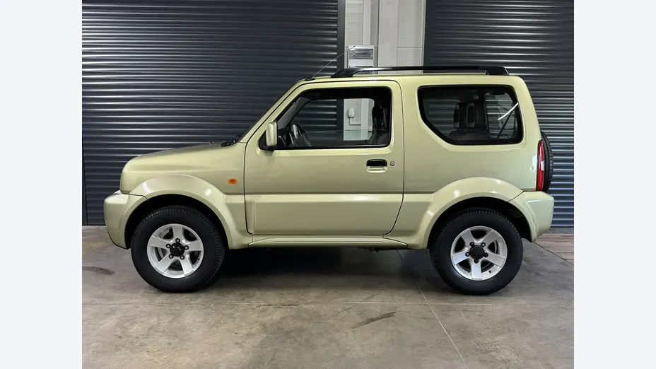 SUZUKI Jimny -