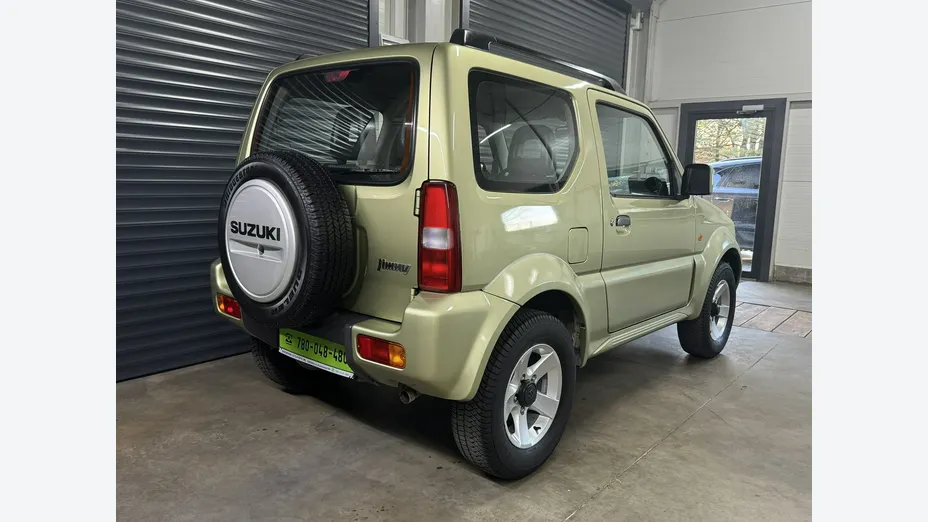 SUZUKI Jimny -