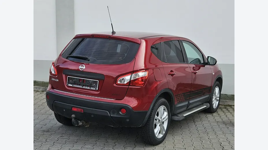 NISSAN Qashqai -