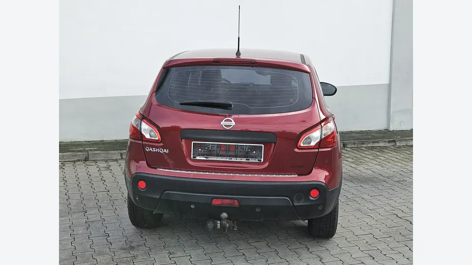 NISSAN Qashqai -