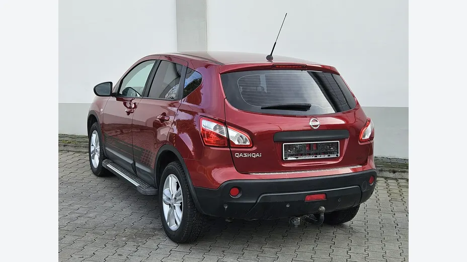 NISSAN Qashqai -