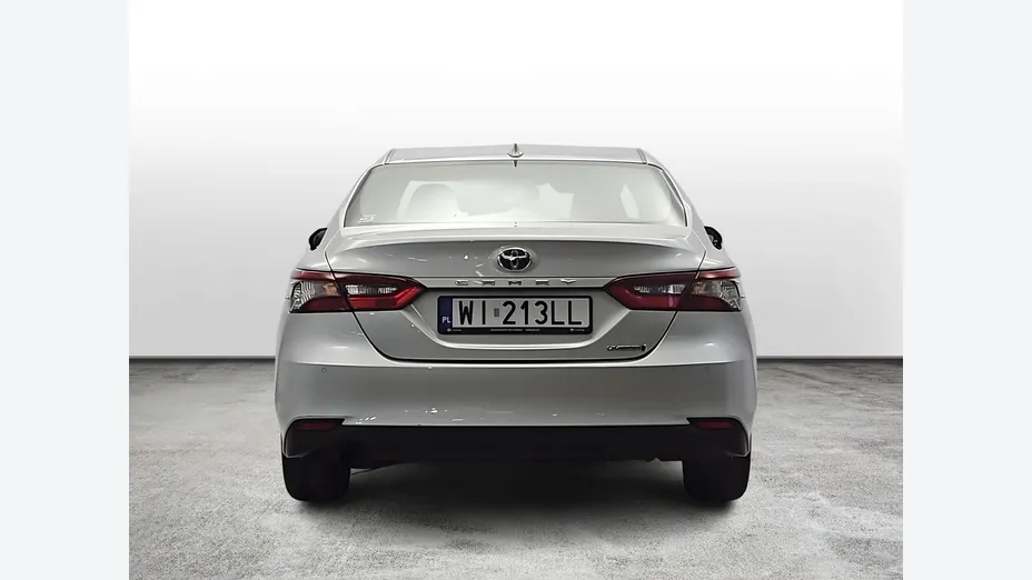 TOYOTA Camry -