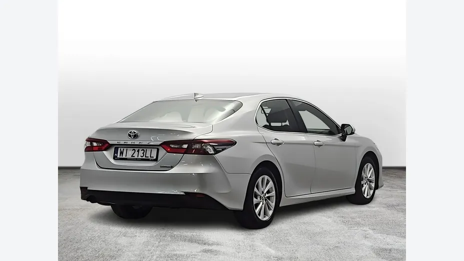 TOYOTA Camry -
