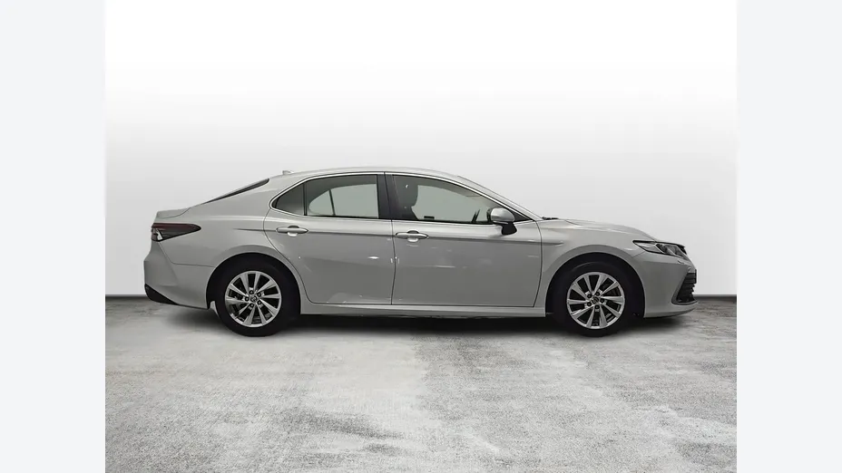 TOYOTA Camry -