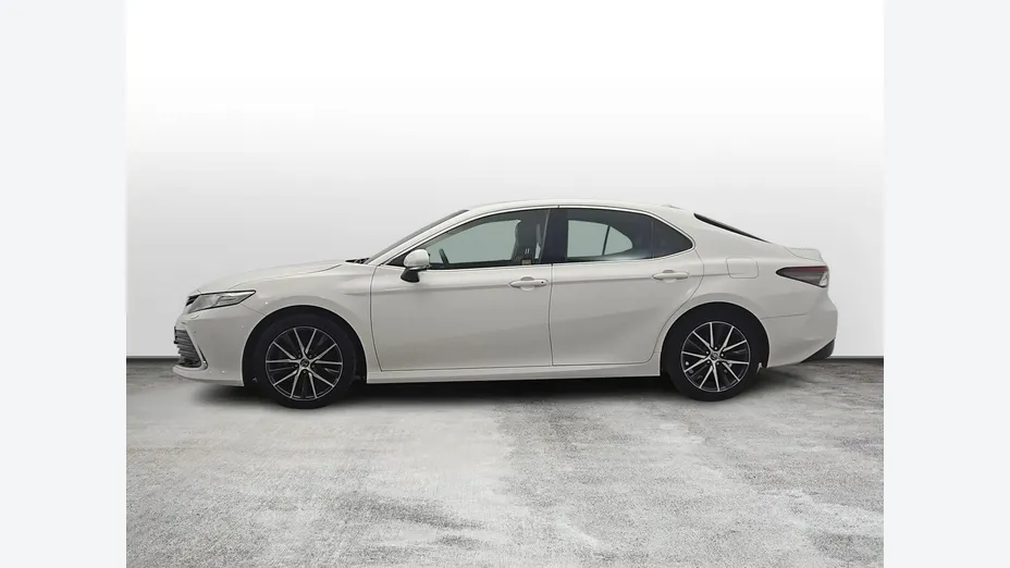 TOYOTA Camry -