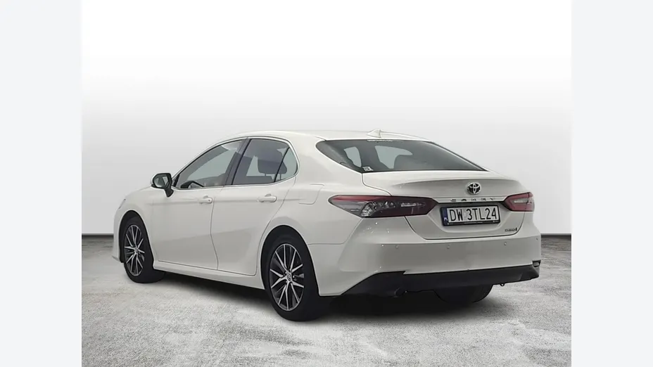 TOYOTA Camry -