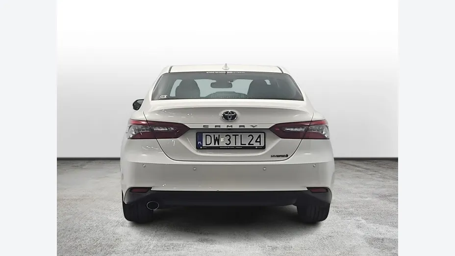 TOYOTA Camry -