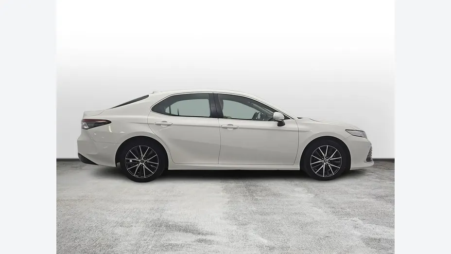 TOYOTA Camry -