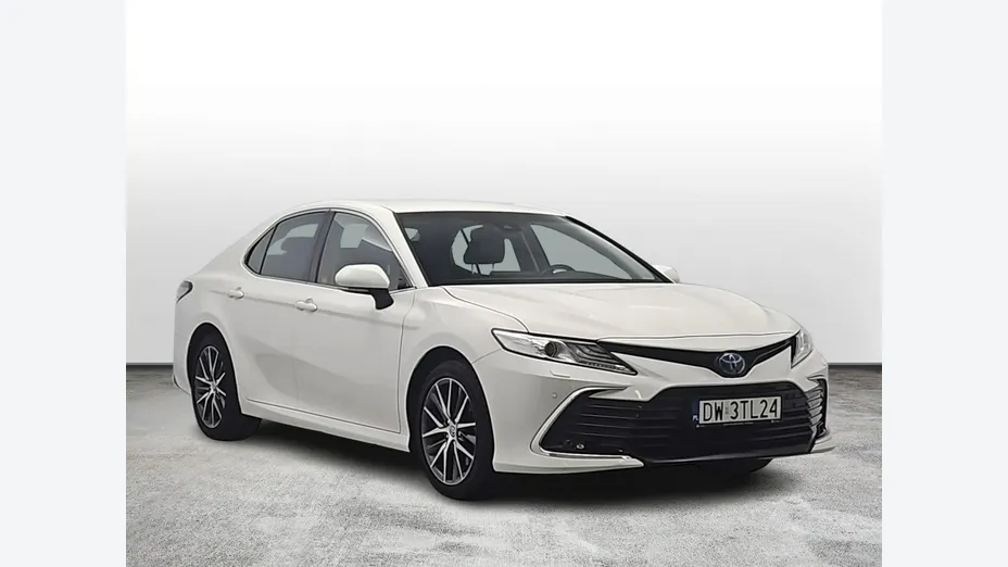 TOYOTA Camry -
