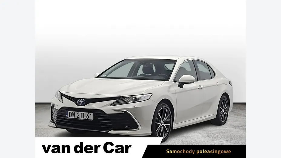 TOYOTA Camry -