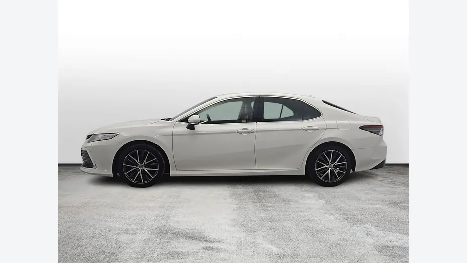 TOYOTA Camry -