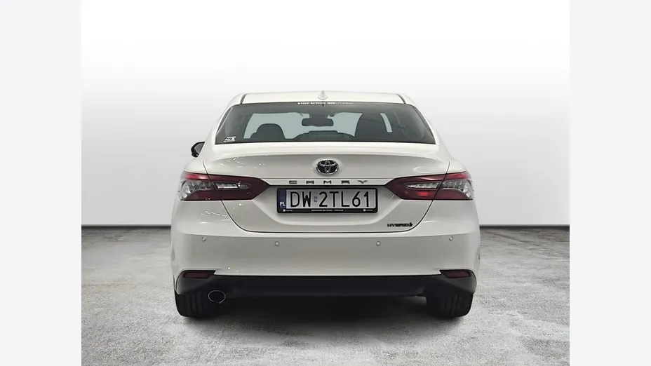 TOYOTA Camry -