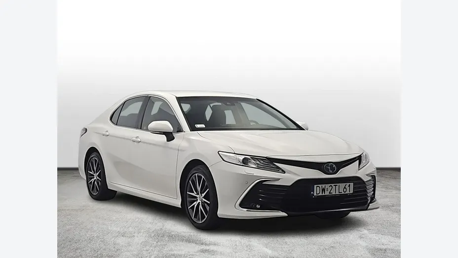 TOYOTA Camry -