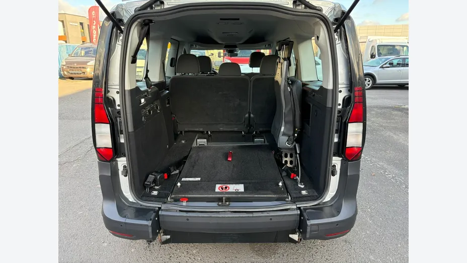 VOLKSWAGEN Caddy -