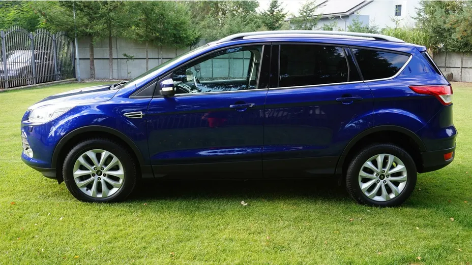 FORD Kuga -