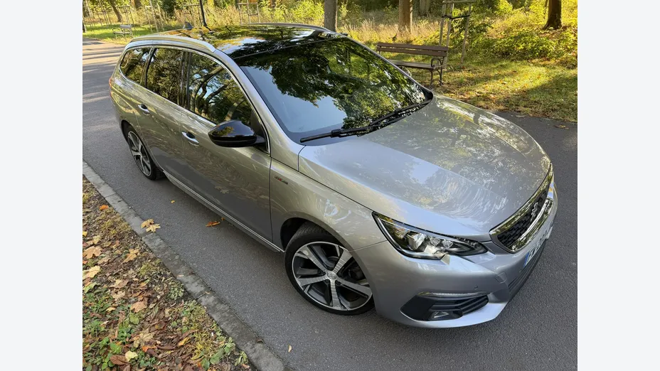 PEUGEOT 308 -