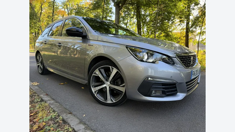 PEUGEOT 308 -