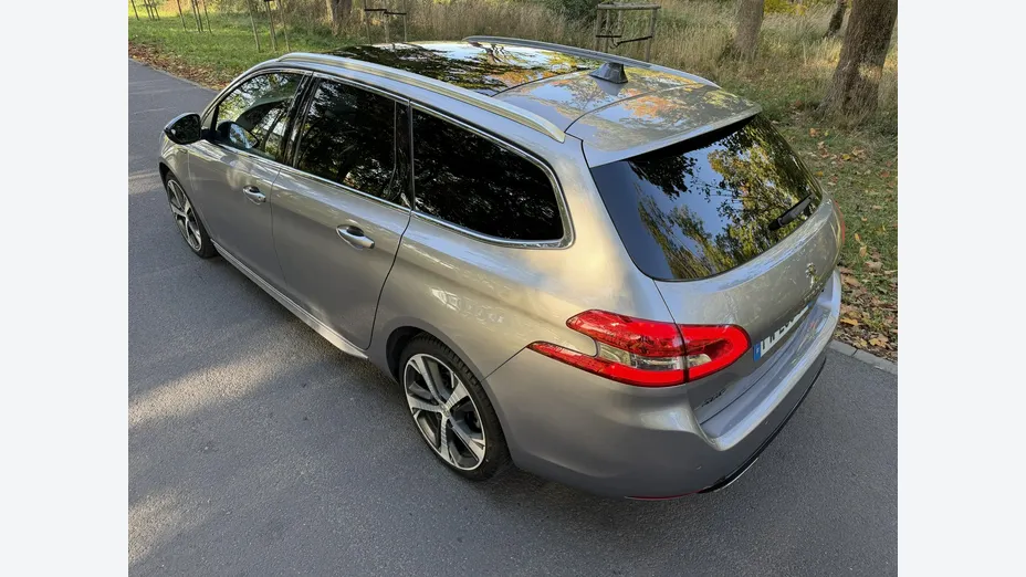 PEUGEOT 308 -