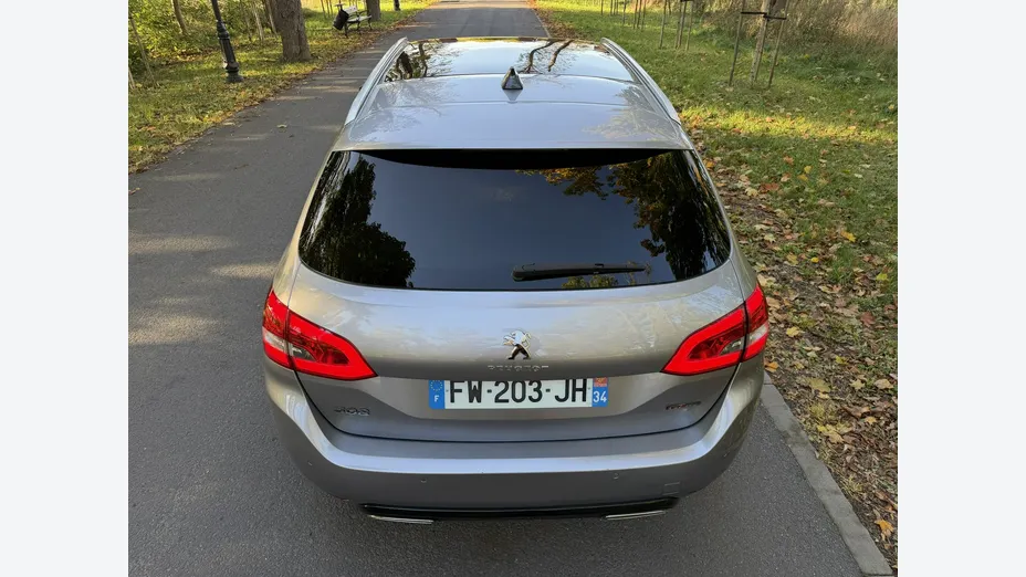 PEUGEOT 308 -