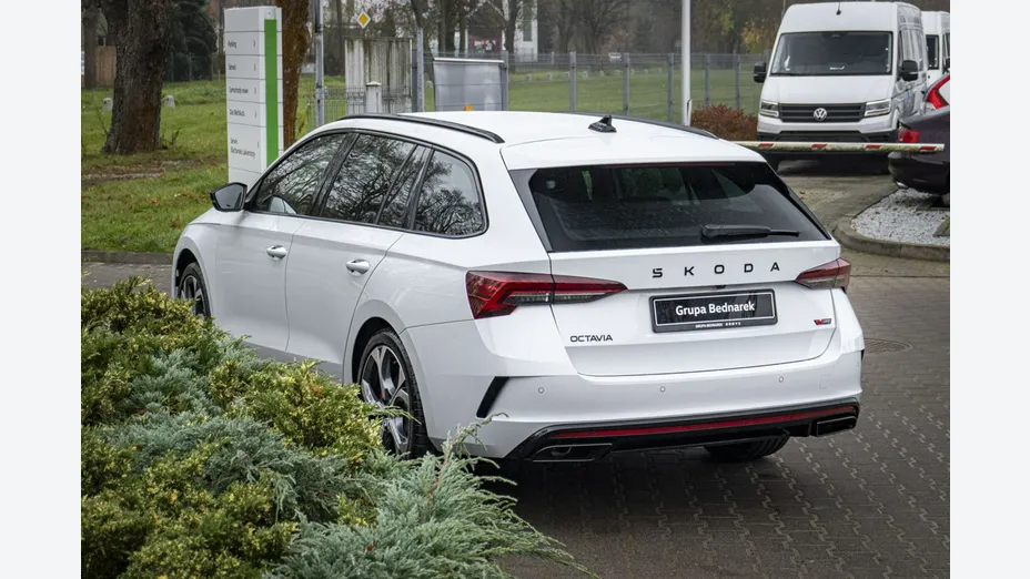 SKODA Octavia -