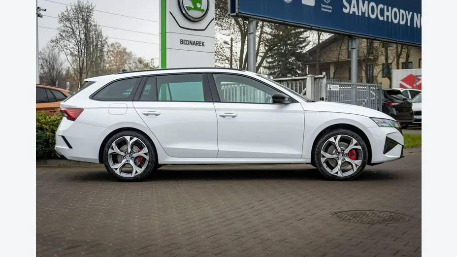 SKODA Octavia -