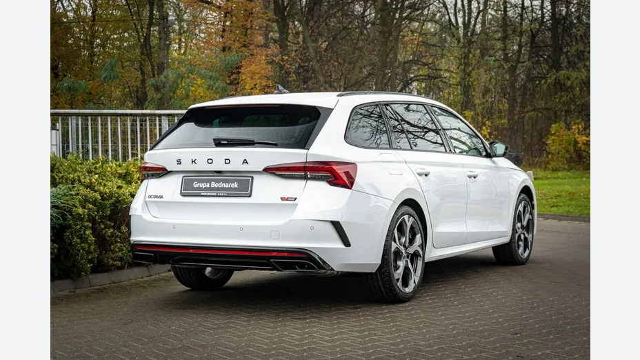 SKODA Octavia -
