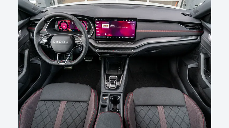 SKODA Octavia -