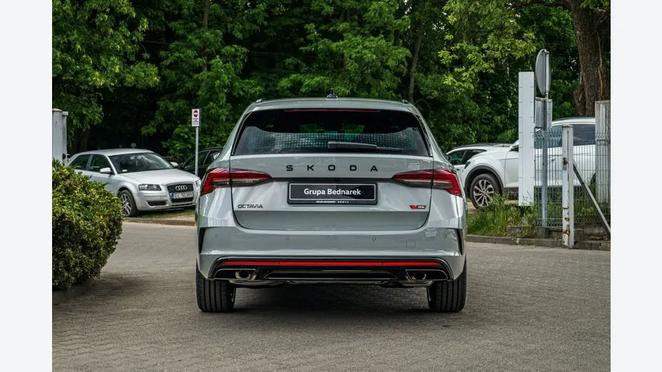 SKODA Octavia -