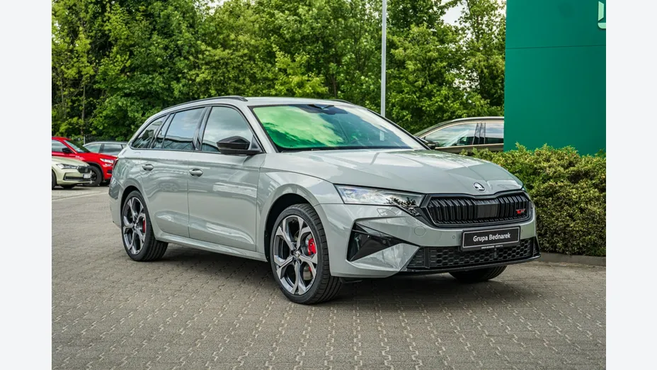 SKODA Octavia -