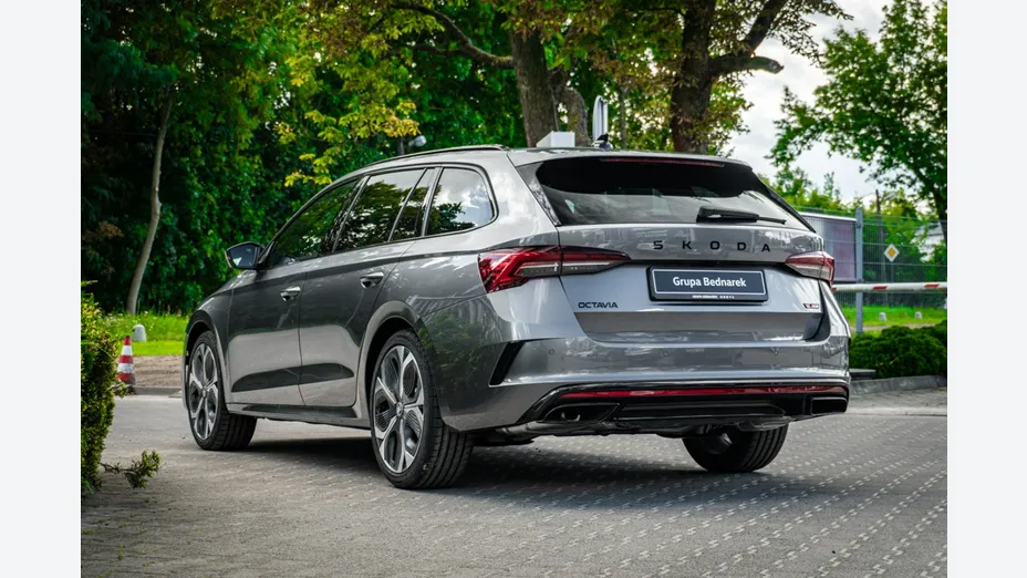 SKODA Octavia -