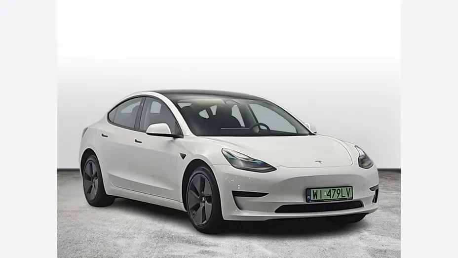 TESLA Model 3 -