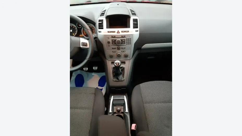 OPEL Zafira -