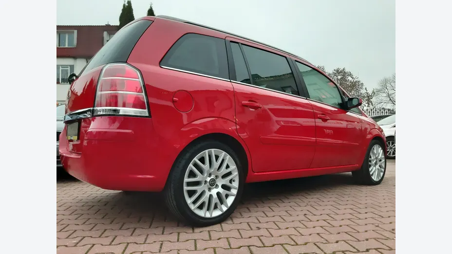 OPEL Zafira -
