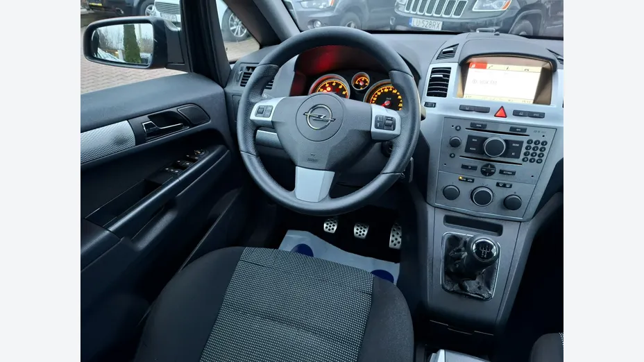 OPEL Zafira -