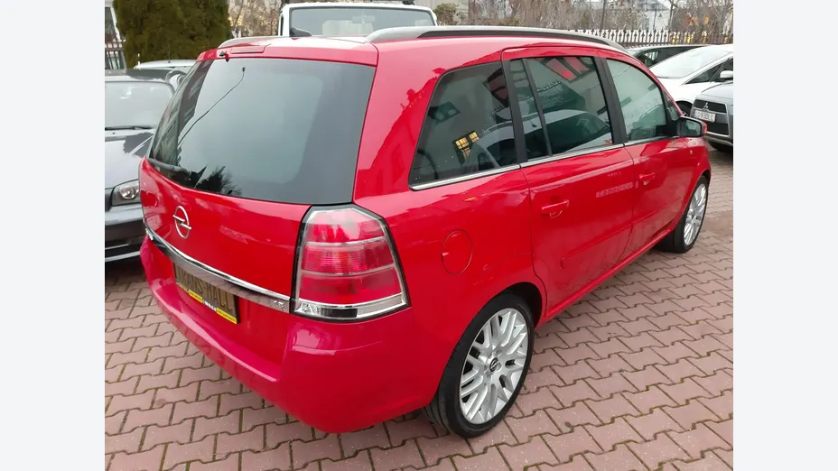 OPEL Zafira -