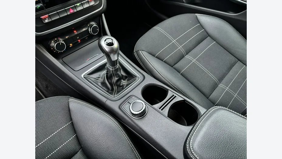 MERCEDES-BENZ A Klasa -