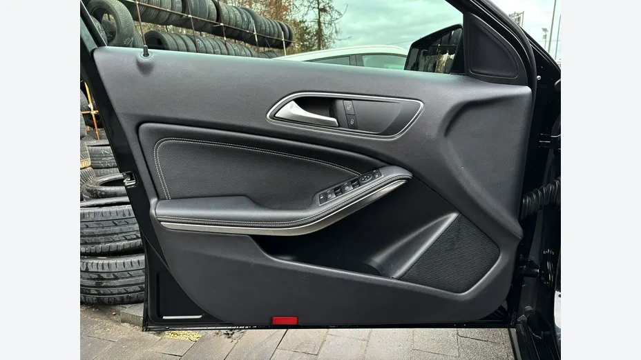MERCEDES-BENZ A Klasa -