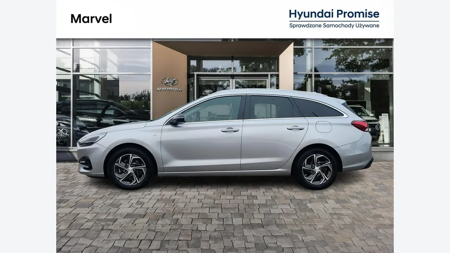 HYUNDAI i30 -
