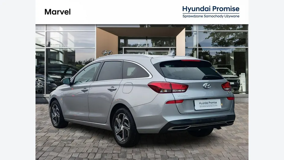 HYUNDAI i30 -