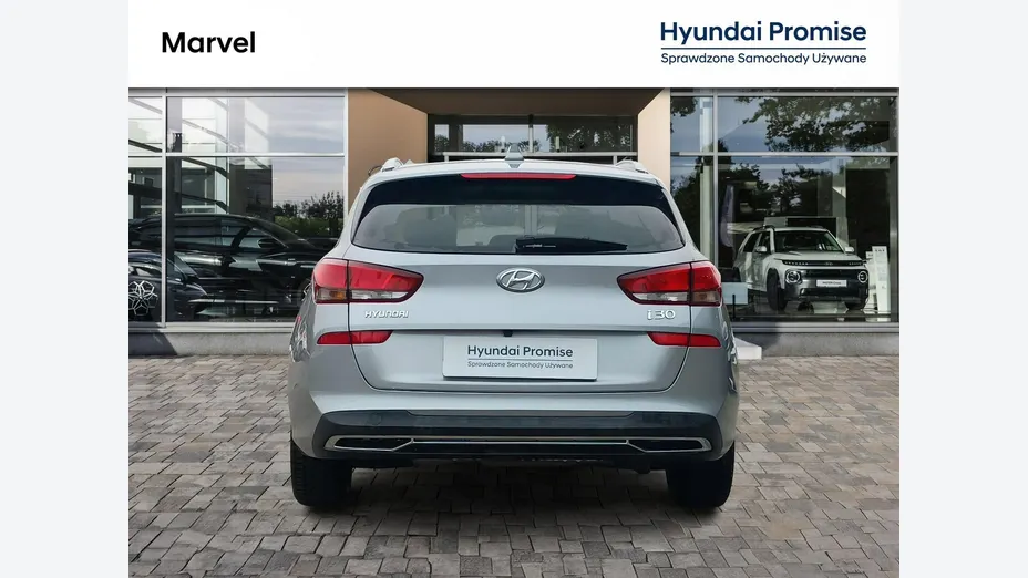 HYUNDAI i30 -