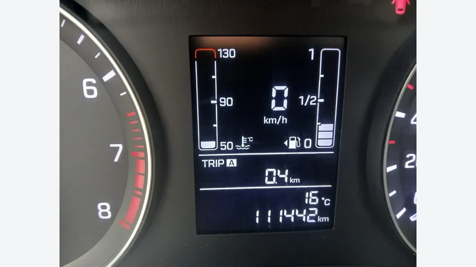 HYUNDAI i20 -