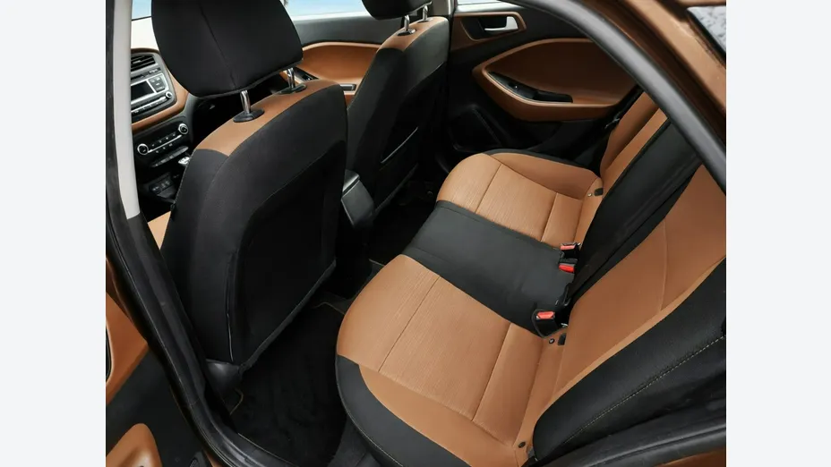 HYUNDAI i20 -