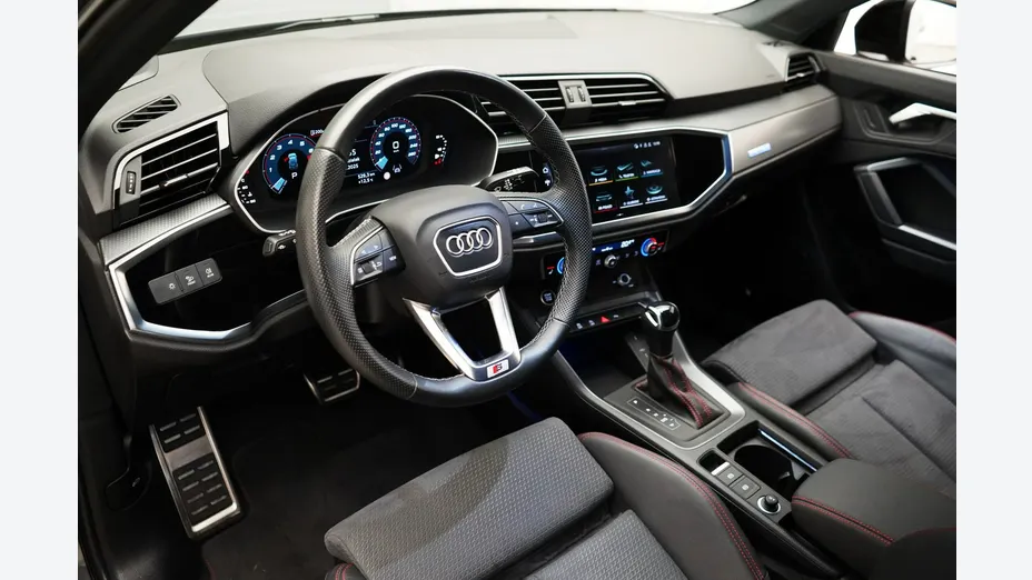 AUDI Q3 Q3 40 TFSI Quattro S-Line S tronic