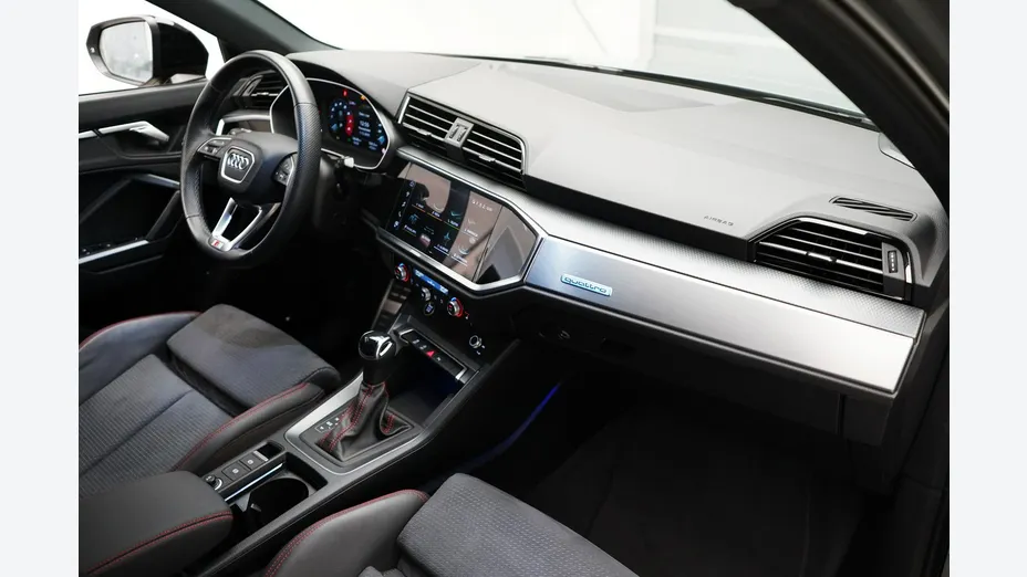 AUDI Q3 Q3 40 TFSI Quattro S-Line S tronic