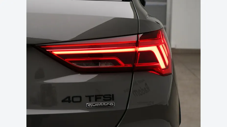 AUDI Q3 Q3 40 TFSI Quattro S-Line S tronic
