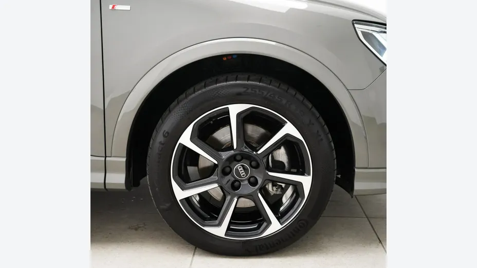AUDI Q3 Q3 40 TFSI Quattro S-Line S tronic