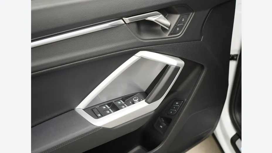 AUDI Q3 Q3 35 TFSI S-Line