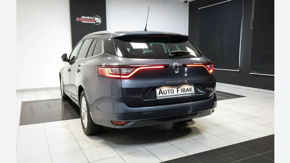 RENAULT Megane -